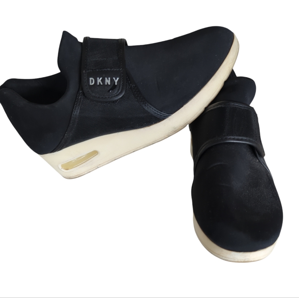 DKNY Women's size 6.5 M shoes sneaker navy wedge comfort slip on